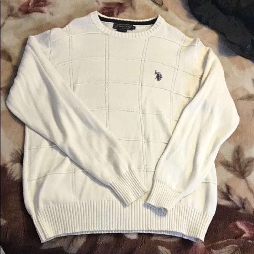 Men’s pullover sweater